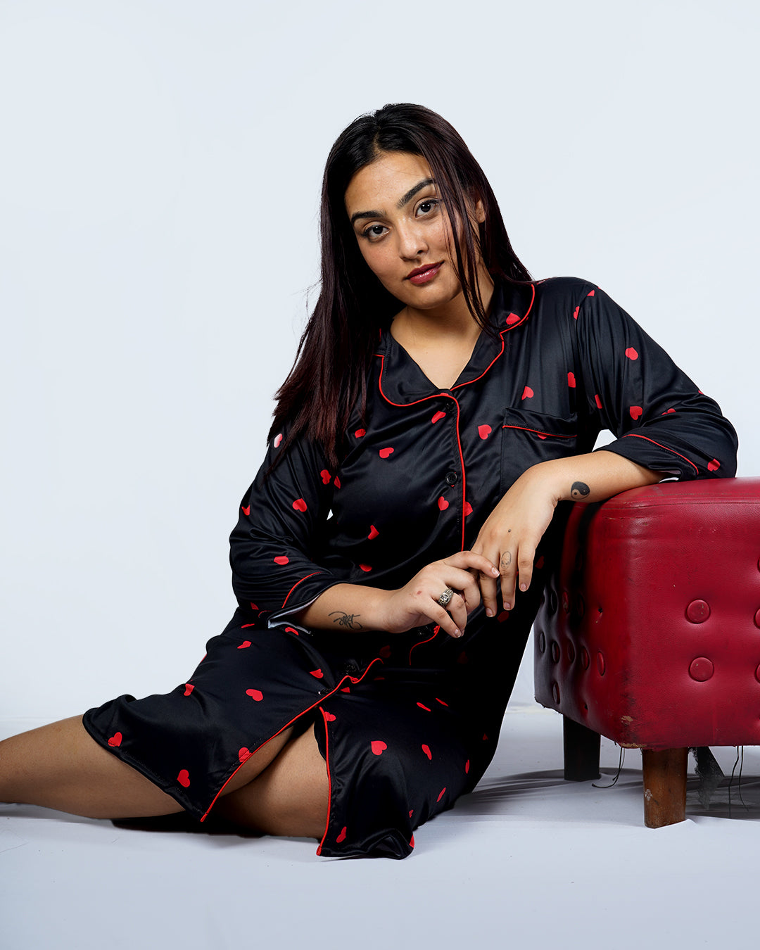 Love in Black NightTee – Set of 1 | Night time Essentials