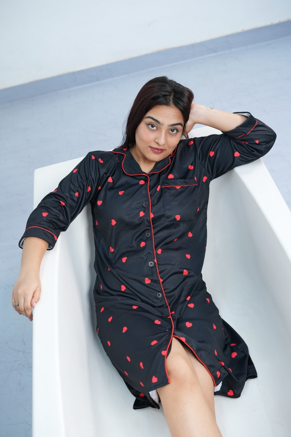 Love in Black NightTee – Set of 1 | Night time Essentials